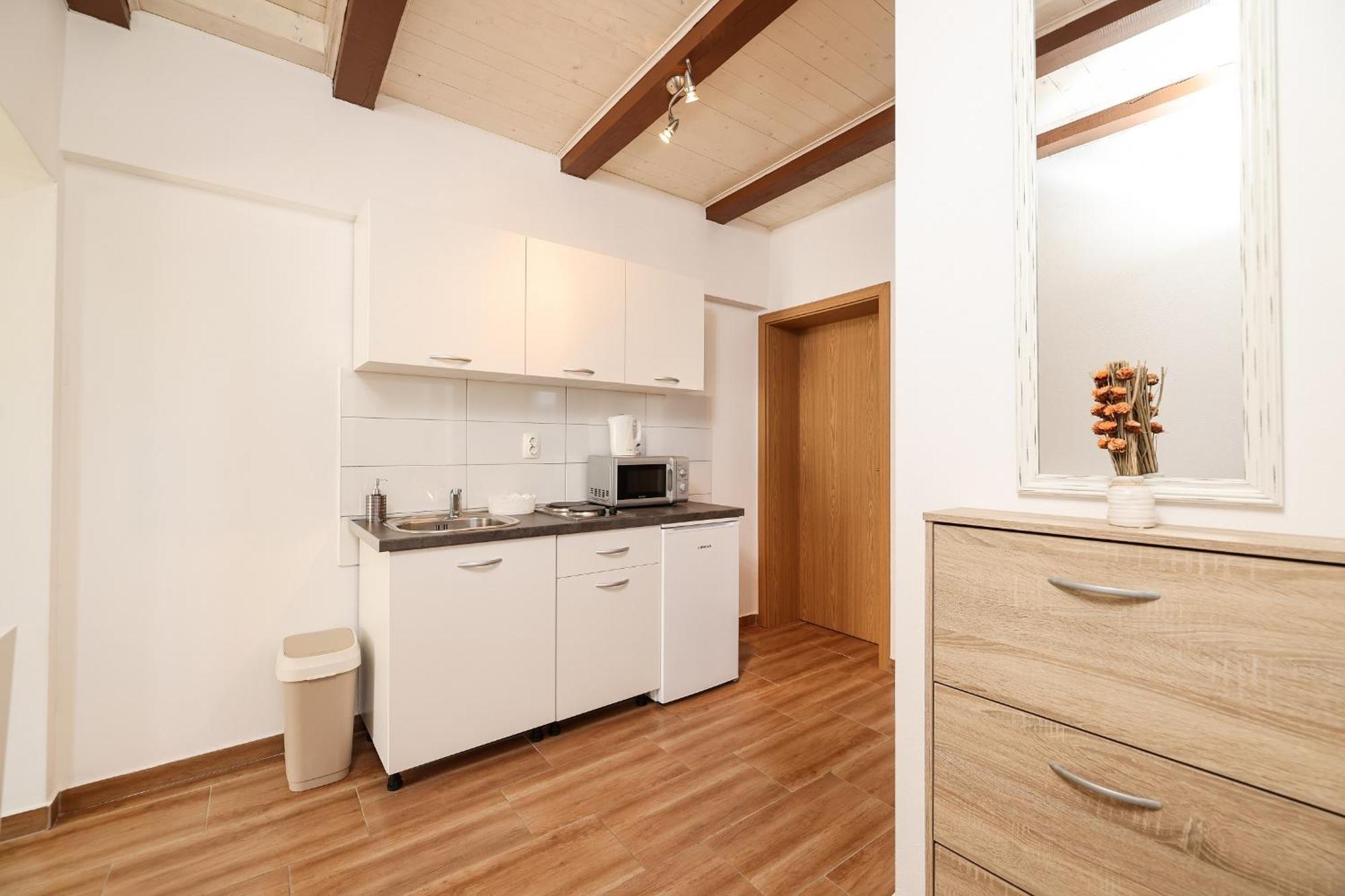 Apartments Feliks Ljubač Buitenkant foto