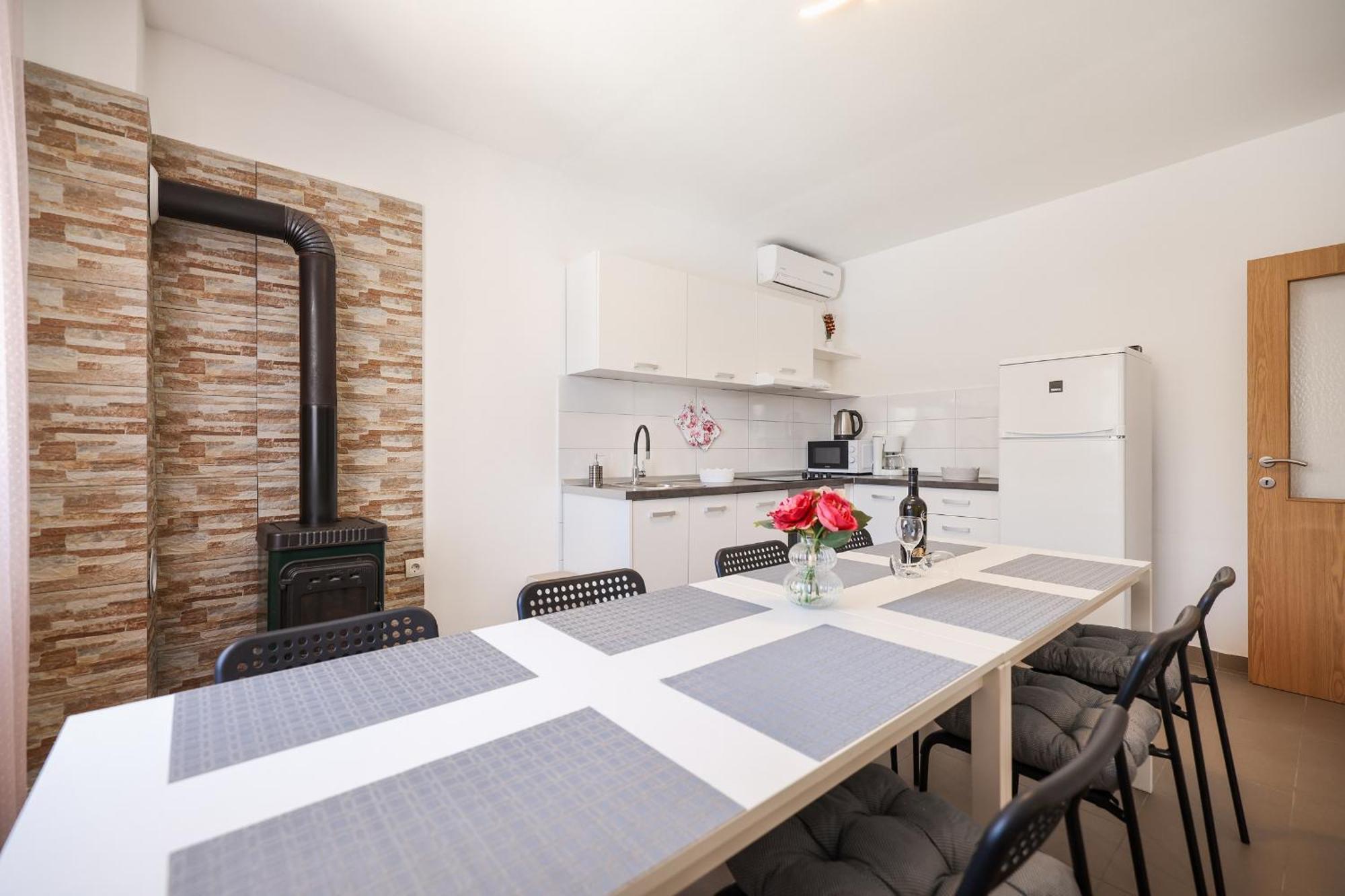 Apartments Feliks Ljubač Kamer foto