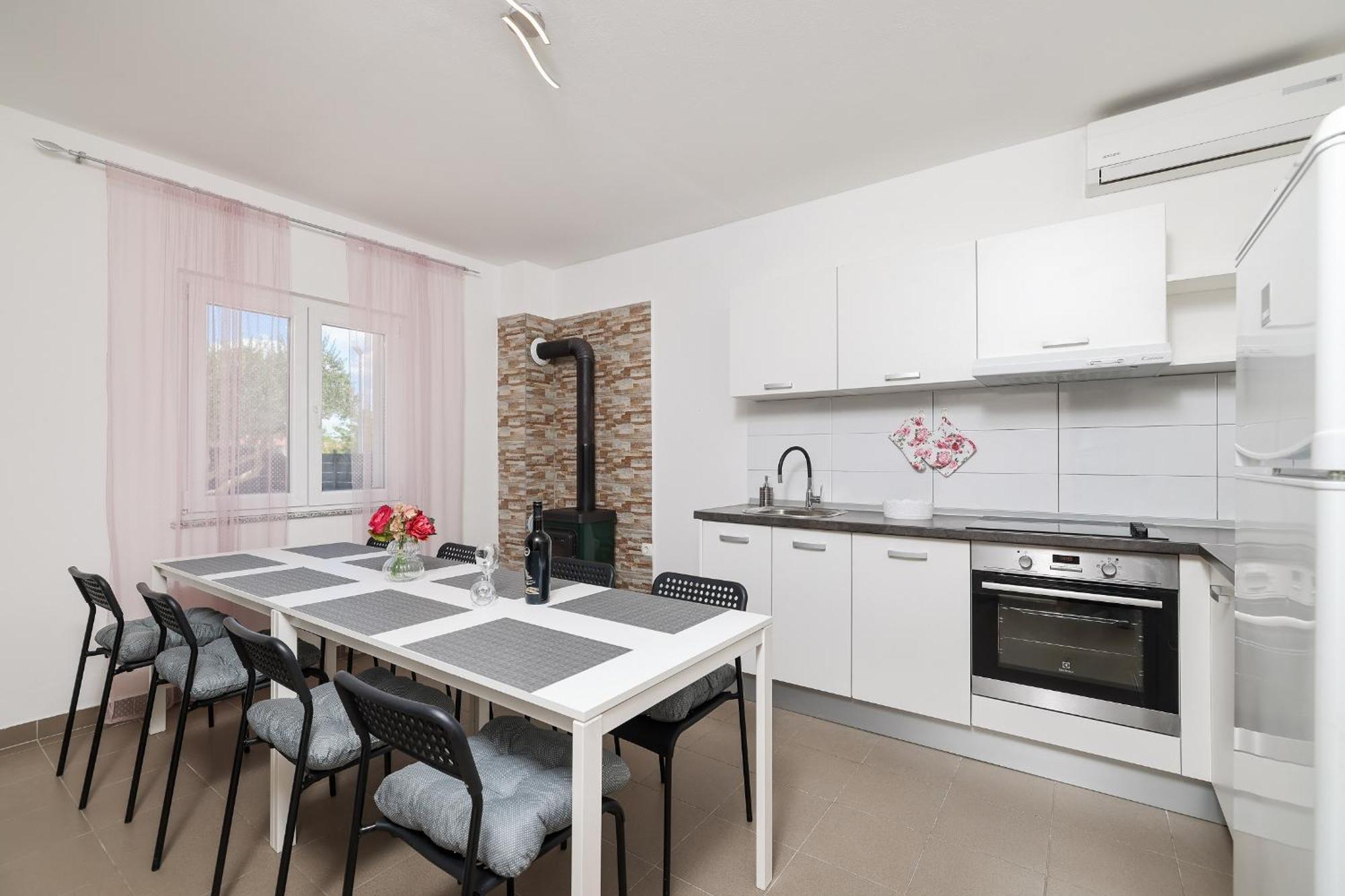 Apartments Feliks Ljubač Buitenkant foto